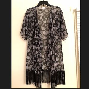 BNWOT Small LuLaRoe Monroe - black and white